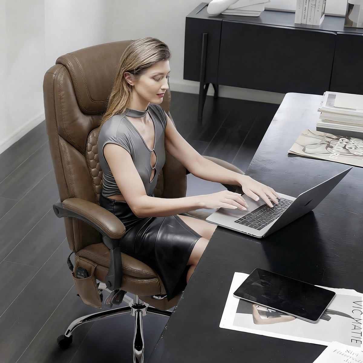 Brown Leather Massage Office Chair with Heat and Footrest K78964