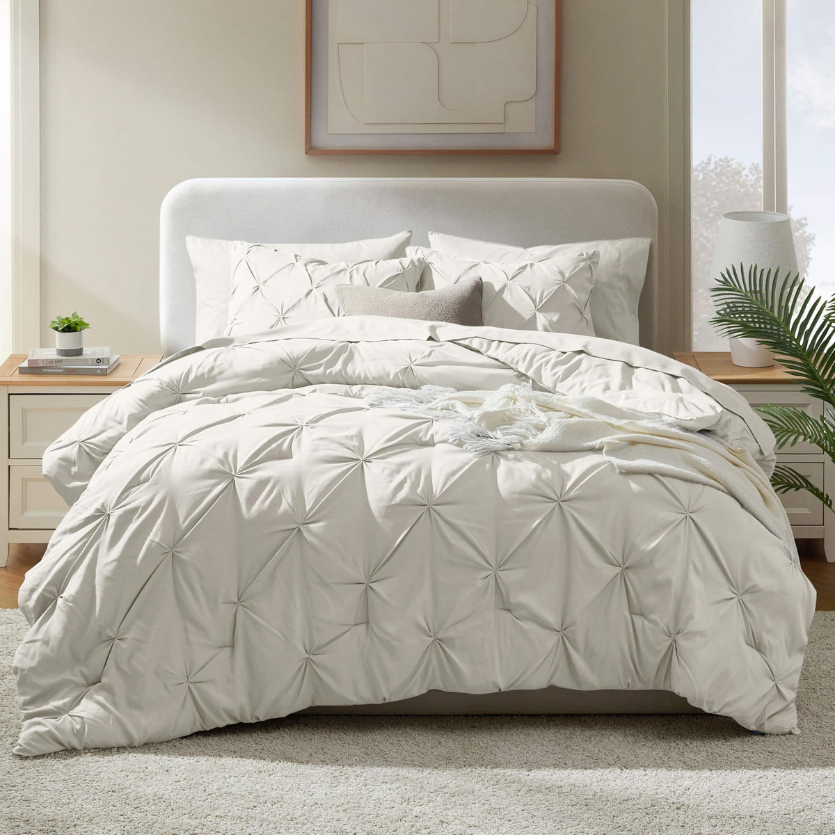 Off White Pinch Pleated 9 Piece King Comforter Set G1802