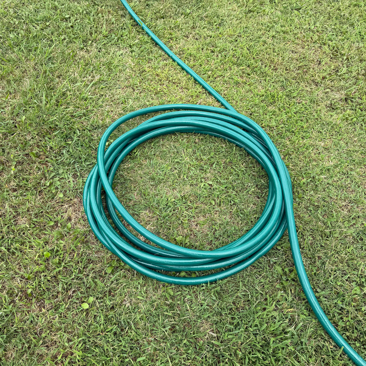 3/4 in x 100 ft Heavy Duty Kink Resistant Garden Hose B293